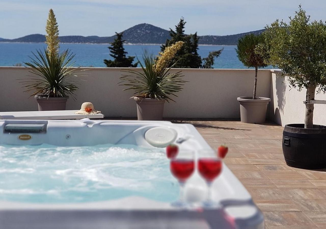Apartments Luka Vodice Kültér fotó