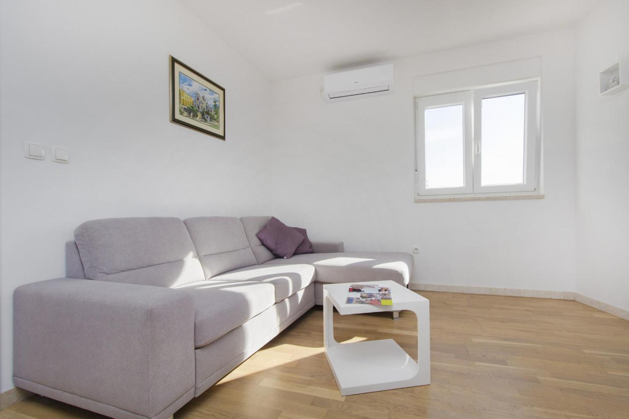 Apartments Luka Vodice Szoba fotó