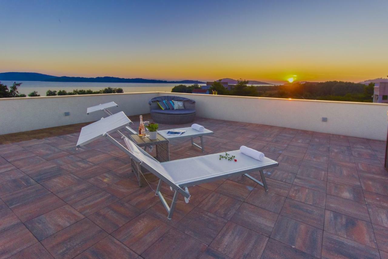 Apartments Luka Vodice Kültér fotó